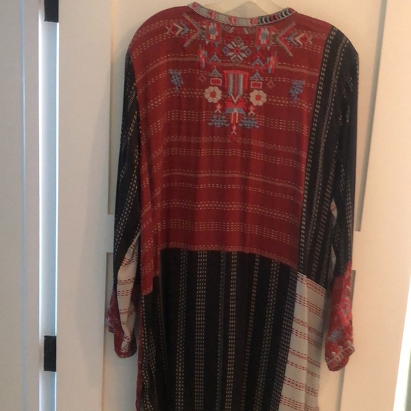 Johnny was top with embroidery. - Picture 6 of 8